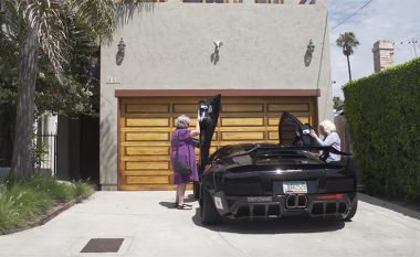 Reagimi i gjysheve, që voziten me Lamborghini për herë të parë (Video)