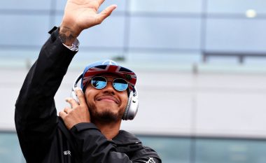 Hamilton pa konkurrencë në shtëpi, arrin një rekord