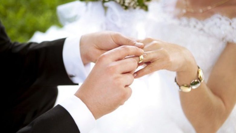 Gjatë vitit të kaluar 32 mijë persona u martuan në Kosovë, Prishtina e para me numrin e kurorëzimeve