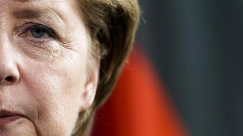 Merkel: Me refugjatët në Evropë vijnë edhe terroristët