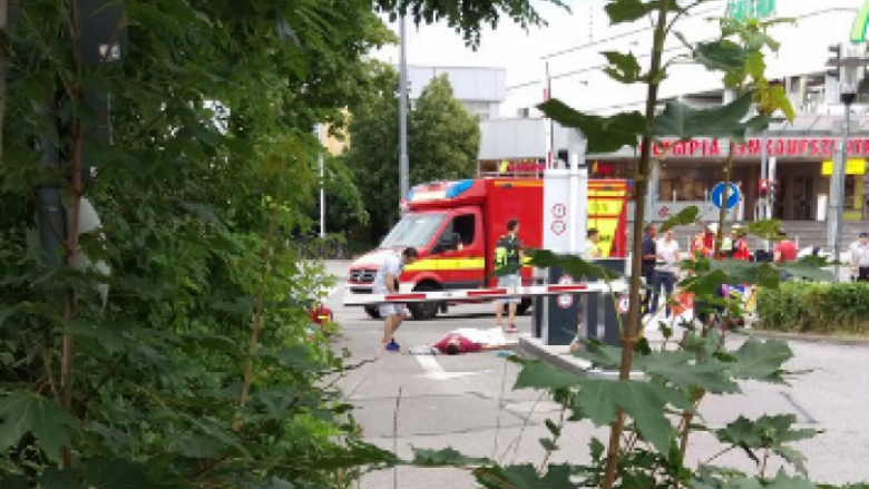 Policia konfirmon të vrarët në Munih (Video)