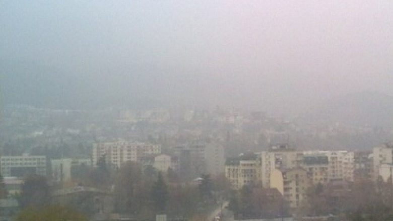 Ndotja e ajrit në Maqedoni në nivel alarmant, pesëfish mbi nivelin e lejuar (Video)