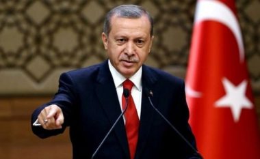 Rritet popullariteti i Erdoganit pas dështimit të puçit ushtarak