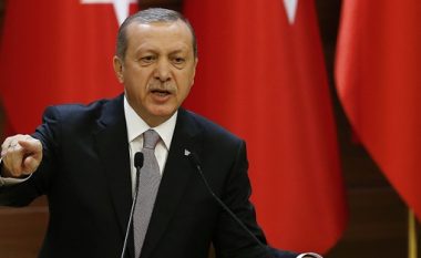 Erdogan nis operacionin “fshesa”, largon nga puna 2745 gjykatës