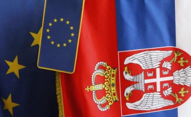 Serbia hap dy kapituj në negociatat me BE-në