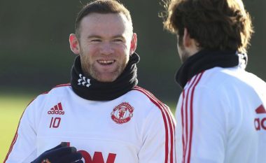 Cilët janë lojtarët më të shpejtë dhe më të ngadalshëm te Unitedi, sipas Rooneyt (Video)