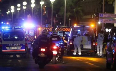 Sulmi në Francë, liderët vendor solidarizohen me të afërmit e viktimave