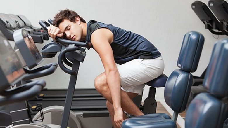 Kur duhet të bëni ushtrime fizike që të flini më mirë?