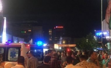 Flasin dëshmitarët kaosit në qendër të Prishtinës: Disa janë alivanosur disa janë shkelur nga turma (Video)