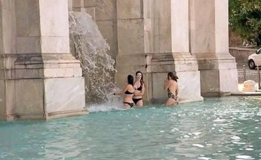 Turistet me bikini zemërojnë italianët (Foto/Video)