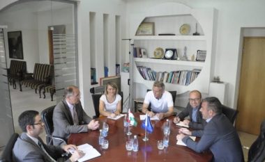 Shala takohet me ambasadorin hungarez, bisedojnë për shumë çështje