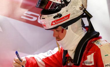 Vettel humb durimin, mendon largimin nga Ferrari