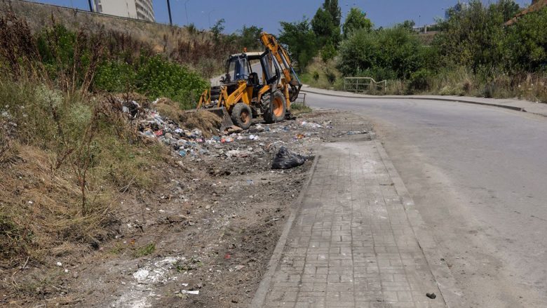 Aksioni pastrimi në Veternik, largohen mbeturinat (Foto)