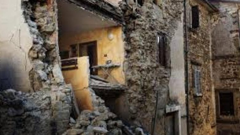 Të mbijetuarit e tërmetit në Amatricia i tremben izolimit