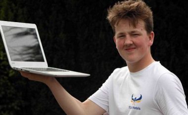 16-vjeçari fitoi 300,000 euro nga laptopi i tij (Foto)