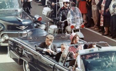 Konspiracioni i shekullit: 10 fakte që nuk i dini mbi vrasjen e Kennedy-t (Foto/Video)