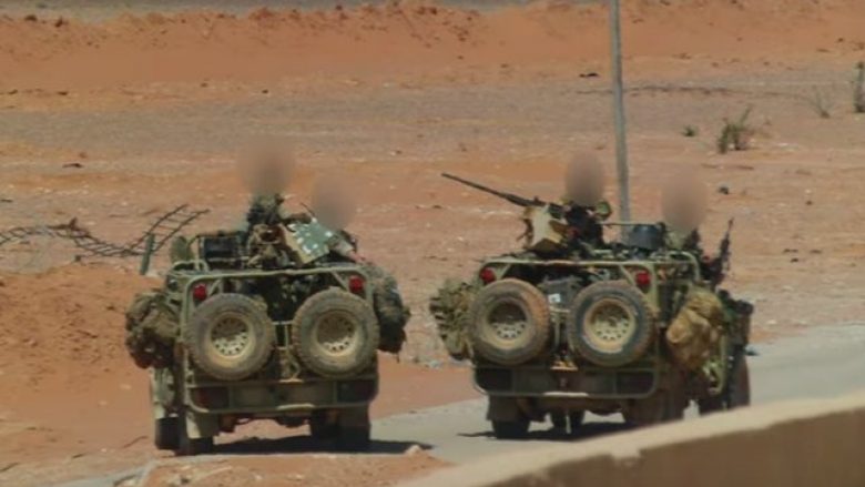 Forcat speciale britanike fotografohen brenda territorit të Sirisë (Video)