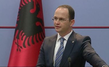 Bushati ngushëllon familjet e viktimave në sulmin terrorist në Turqi