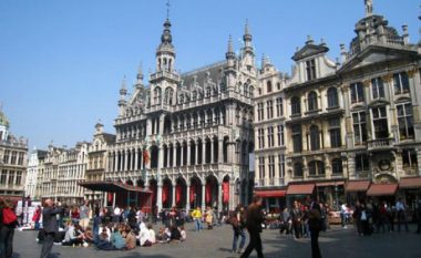 Shpërthim me bombë në ndërtesën e policisë në Bruksel