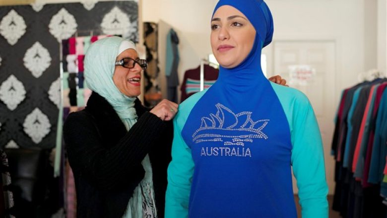 Kreatorja e burkinit tregon se pse krijua kjo veshje: 40 për qind e blerëseve nuk janë myslimane