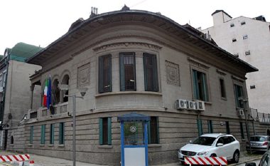 Ambasada e Kosovës në Itali: Kosovarët që hyjnë në Itali do të izolohen 10 ditë