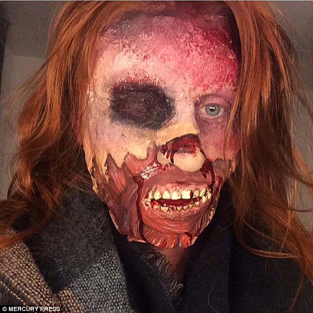 Artistja e grimit transformon fytyrën në pamje të frikshme foto 6