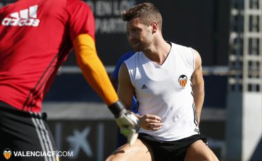 Mustafi i kthehet stërvitjes ekipore me Valencian