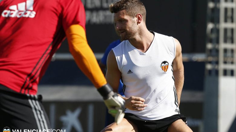 Mustafi i kthehet stërvitjes ekipore me Valencian