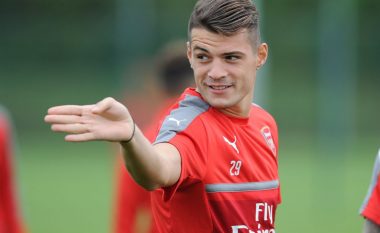 Xhaka i bashkohet përfaqësueses së Zvicrës (Foto)