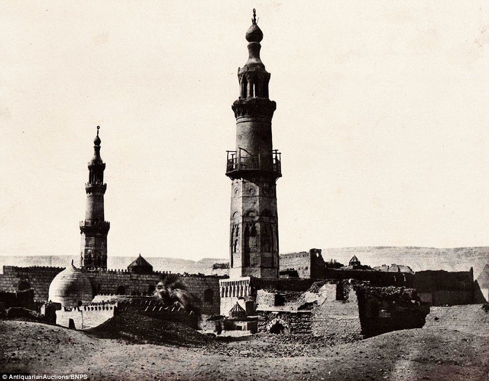 Del në shitje koleksioni i rrallë i fotografive turistike qe jane bere ne Egjipt para 170 vitesh foto 5