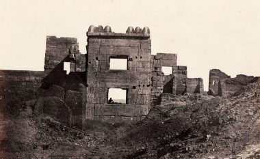 Del në shitje koleksioni i rrallë i fotografive turistike, të bëra në Egjipt para 170 vitesh (Foto)