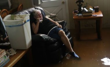 Përmbytjet në Luiziana, katastrofë natyrore në SHBA (Video)