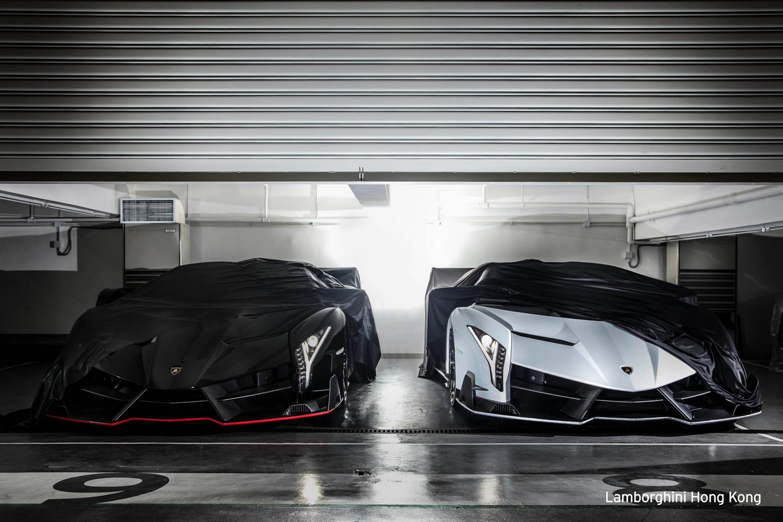 Lamborghini i rrallë del në shitje me një çmim marramendës që arrin në pesë milionë euro foto 2