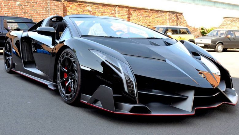 Lamborghini i rrallë del në shitje me një çmim marramendës që arrin në pesë milionë euro (Foto)