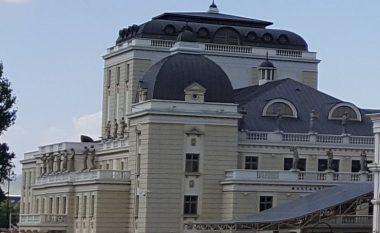 Teatri kombëtar i Maqedonisë me aksion për ndihmë të zonave të prekura