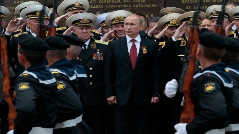Putin vizitë në Krime, mbledh Këshillin rus të Sigurimit