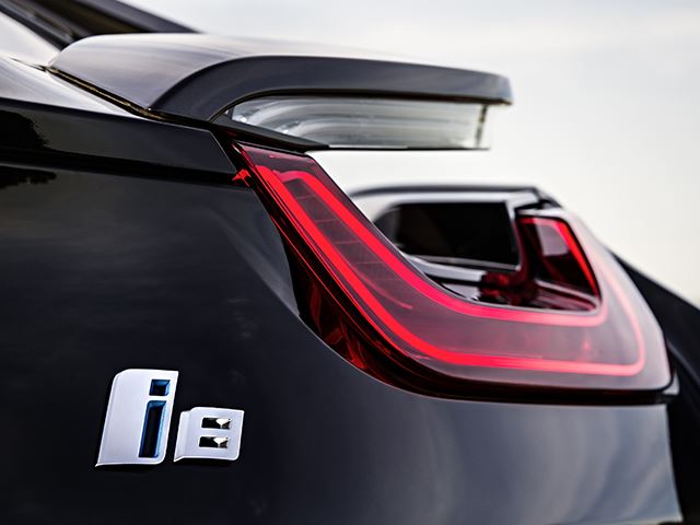Modeli i ri i8 nga BMW pritet te jete nje makine shume e fuqishme foto 4