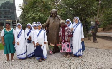 Shtatorja e Nënë Terezës në Rio de Janeiro! (Foto)