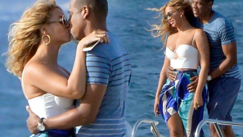 Beyonce ecën zbathur në Itali, takat e lënë në baltë gjatë takimit romantik me Jay Z (Foto)