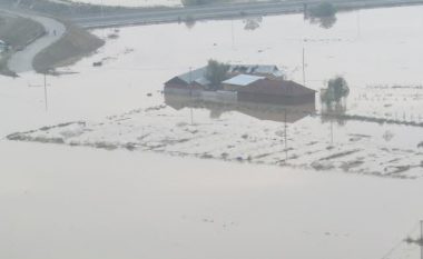 Zyrtare: Deri tani 21 viktima nga vërshimet në Maqedoni
