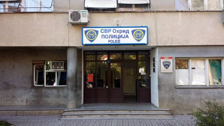 Polici i Ohrit gjobitë komandantin e tij