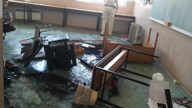Demolohet shkolla në Hasanbeg (Foto)