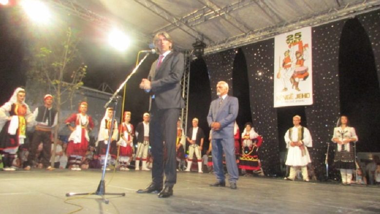 Festivali “Këngë Jeho” përmbyllet me homazhe për përmbytjet në Shkup