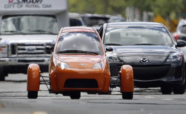 Së shpejti del në shitje ‘autoçikleta’, që do të kushtojë shtatëmijë dollarë (Foto)