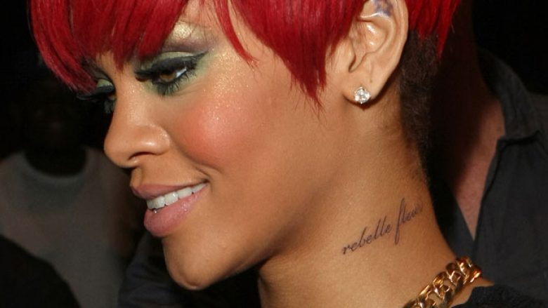 Këngëtaret shqiptare që u inspiruan nga tatuazhet e Rihannas (Foto)