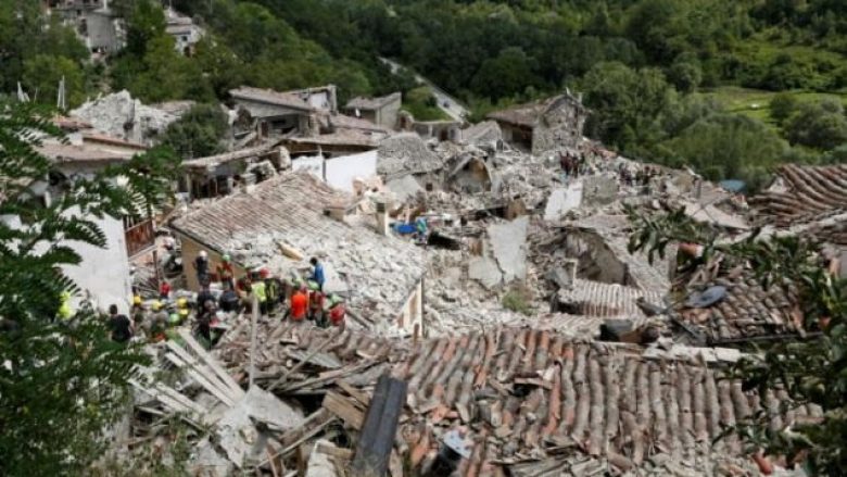 Numri i të vdekurve nga tërmeti në Itali rritet në 73