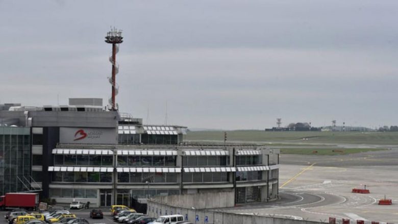 Alarm për bombë në dy aeroplanë që do të aterrojnë në Bruksel