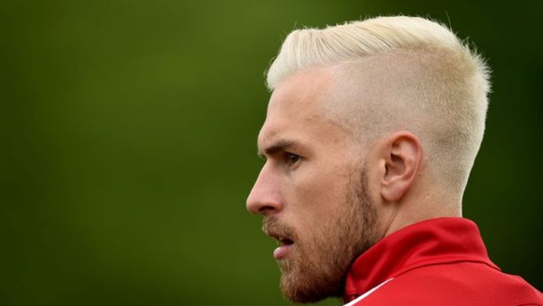 Ramsey ndryshon prapë stilin e flokëve (Foto)