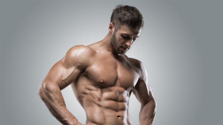 Lakimet e bicepsit për trup Apoloni: Shpejtoni rritjen e muskujve me këtë truk të thjeshtë (Video)