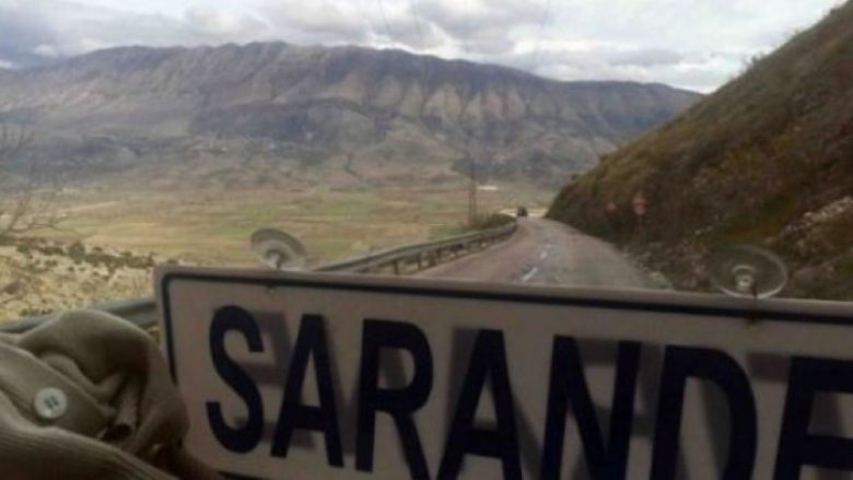 Shoferi mban peng pasagjerët e autobusit Sarandë-Tiranë
